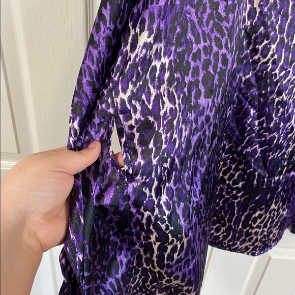 JW Woman - Purple Satin Leopard Print Poncho - Picture 4 of 9